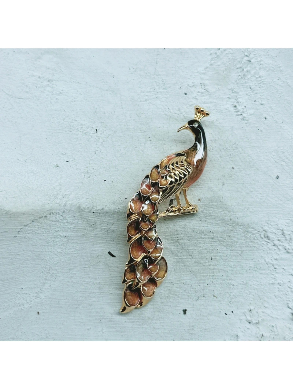 1036mc. Brown And Peacock Brooch
